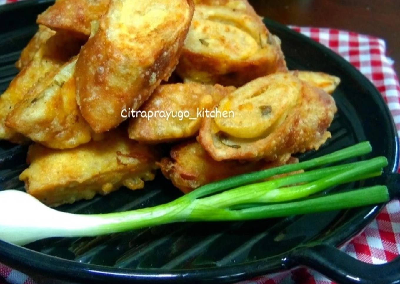 Egg Roll Tahu