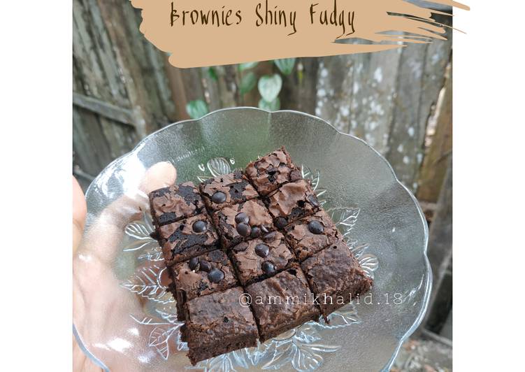 Cara Gampang Membuat Brownies Shiny Fudgy yang Lezat