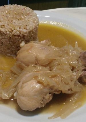 Una foto de Pollo a la cerveza, mostaza y miel (con arroz)
