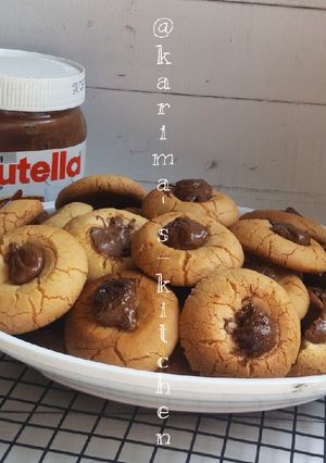 A picture of Nutella filled butter cookies.