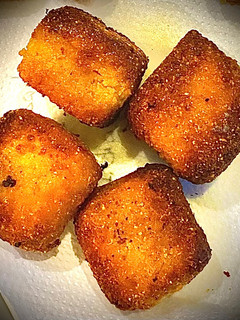 Una foto de Croquetas de Sobrasada Mallorquina y Queso Idiazábal