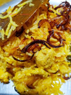 চটজলদি চিকেন পোলাও (Chotjaldi chicken pulao recipe in Bengali) রেসিপির প্রধান ছবি