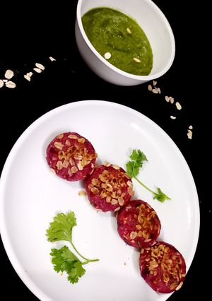 A picture of Beetroot Oats Mini Tikki.