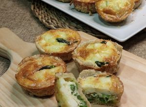 Foto principal de Miniquiches de espárragos y queso Brie (Thermomix)