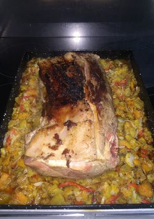 Una foto de Lomo de res al horno con verduras