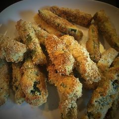 A picture of Simplydelicious Parmesan Zucchini baked.