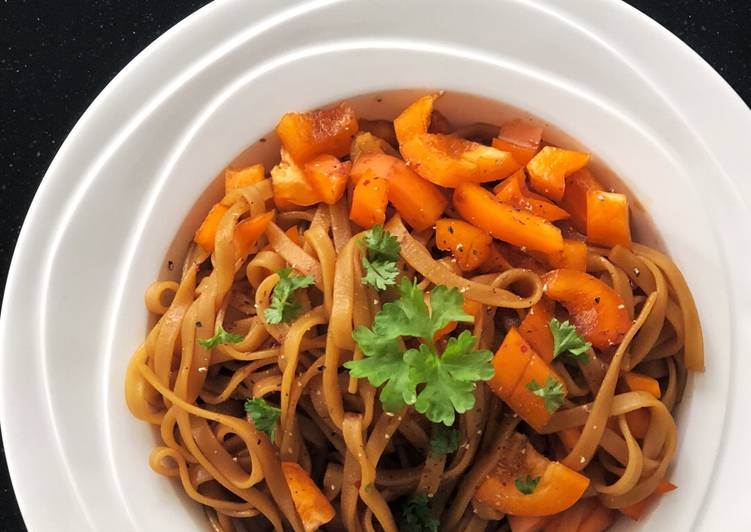 How to Prepare Super Quick Homemade Indonesian noodles with ketjap, paprika and parsley