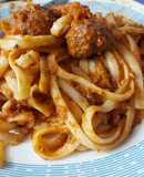 Tallarines en salsa napolitana casera