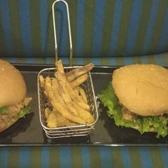 A picture of Zinger Burgers.