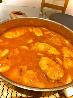 Una foto de Rape guisado con langostinos 🦐