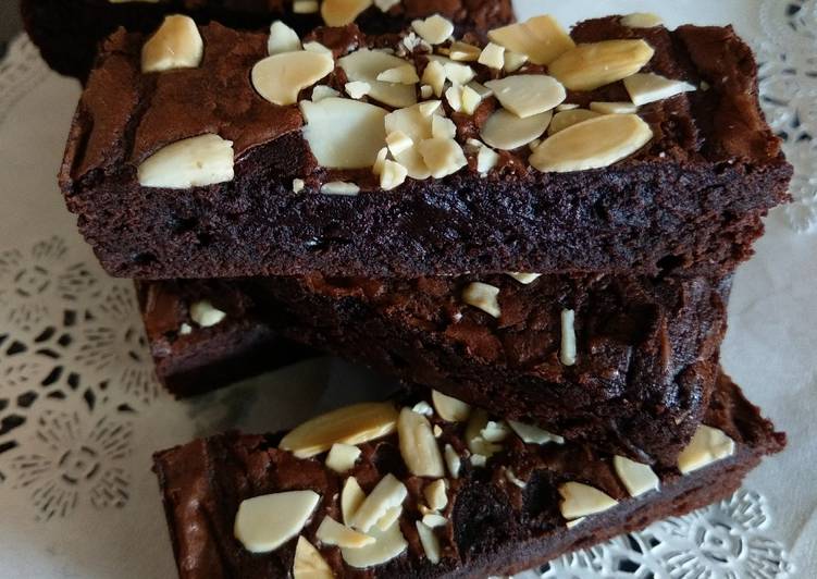 Bagaimana Menyiapkan Brownies yang Enak Banget