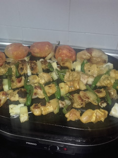 Una foto de Pinchos de pollo a la plancha