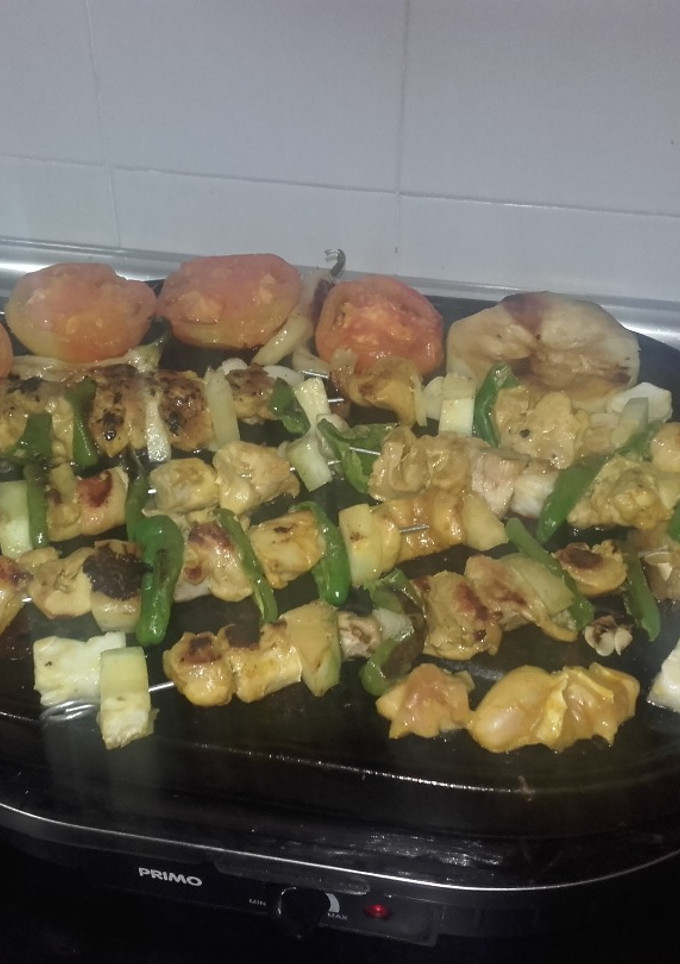 Una foto de Pinchos de pollo a la plancha