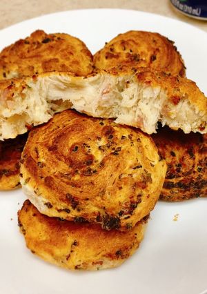 Hình của món Bánh chiên bằng nồi Air Fryer từ bột bánh biscuits làm sẵn.