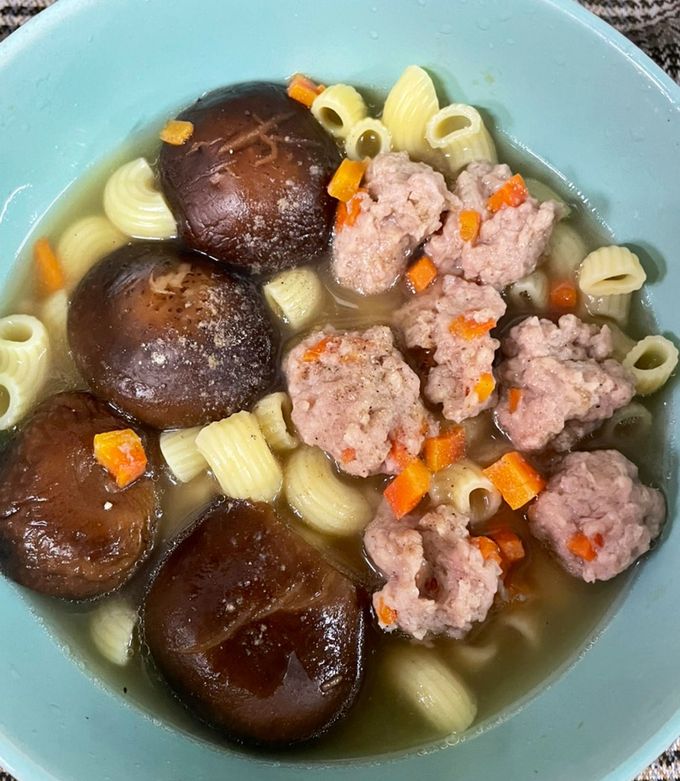 รูปของ ซุปมักกะโรนี🥣🐷