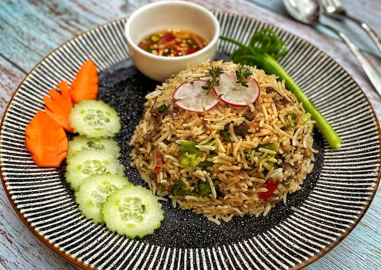 Healthy Recipe of Thai Beef Fried Rice &amp; Fish Sauce dipping 😋