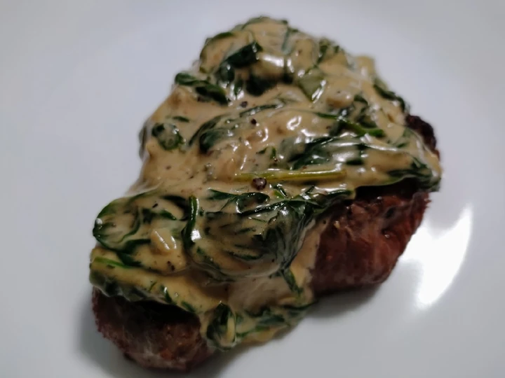 Easy Steps to Make Recipe Steak with gorgonzola and spinach that is  Makes Drooling, Perfect}