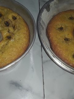 Una foto de Budín de bananas económico rico y fácil😋