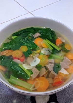 Foto resep 24) Sayur Bening Sawi Ijo wortel & Baso