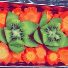 A picture of Healthy carrot and kiwi salad.