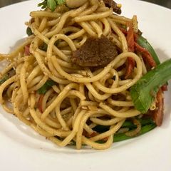 A picture of Thai style beef noodles.