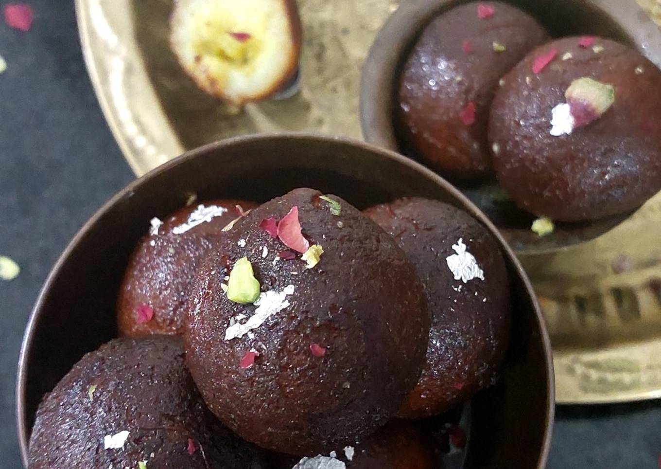 Kala Jamun with Instant Mawa