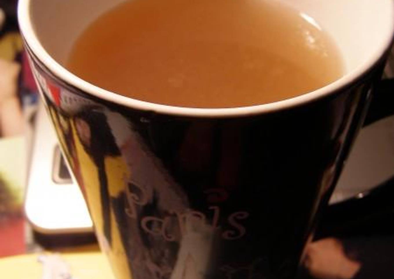 Apple - cinnamon tea with apple juice