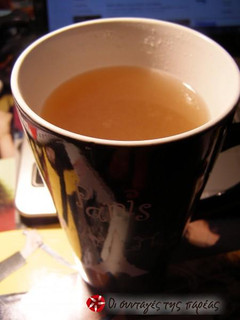 A picture of Apple - cinnamon tea with apple juice.