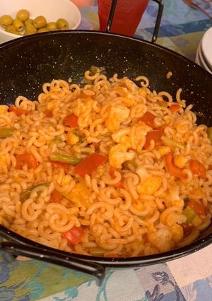 Una foto de Fideuá de verduras
