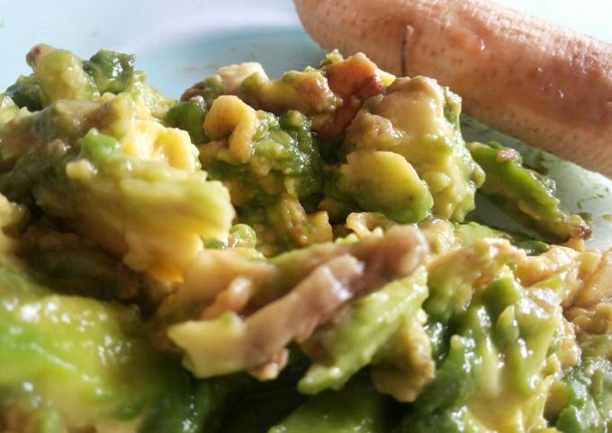 Cara Gampang Membuat DAY 1  Breakfast Alpukat + Pisang yang Lezat