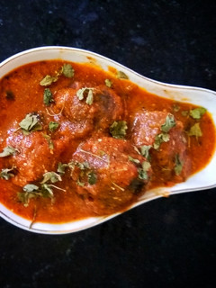 பாலக் பனீர் கோப்தா கிரேவி செய்முறை முக்கிய புகைப்படம்