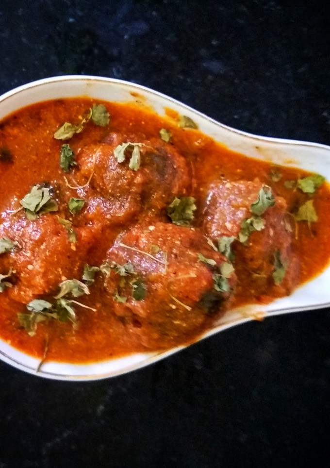 பாலக் பனீர் கோப்தா கிரேவி செய்முறை முக்கிய புகைப்படம்