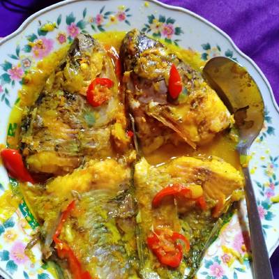 Resep Ikan Nila Bumbu Kuning Tanpa Santan Oleh Astri Nur Islamy Cookpad