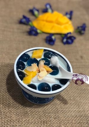 Hình của món Chè thạch hoa đậu biếc.