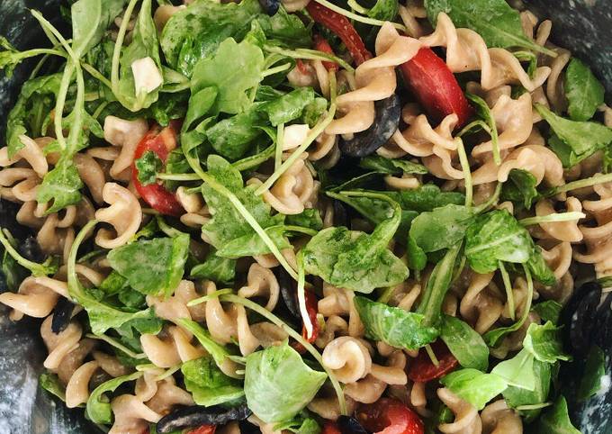 How to Make Speedy Creamy Pasta Salad