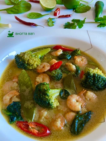 Easy Steps to Make Recipe Thai Green Prawn Curry that is  Makes Drooling, Can Spoil the Tongue}