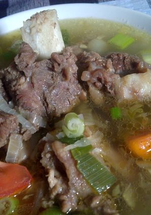 Foto resep Sup buntut iga sapi spesial ala bunda Kinan