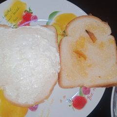 A picture of Bread jam & homemade cream.