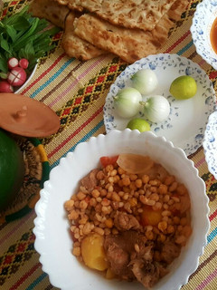 عکسی از دستور آبگوشت سنتی (دیزی)