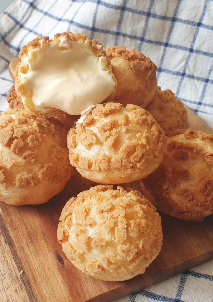 脆皮爆漿泡芙 Crispy Cream-Filled Choux Puffs 的食譜成品照片