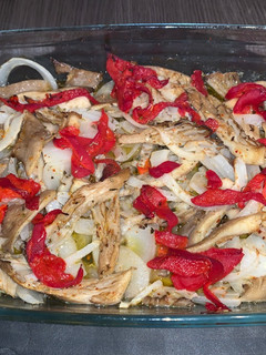 Una foto de Setas ostra al horno con pimientos de piquillo