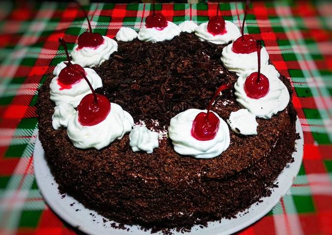Шоколадный торт Черный лес (Шварцвальд)