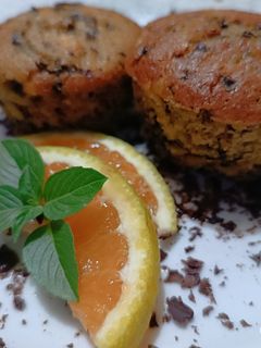 Φωτογραφία της συνταγής Muffins πορτοκάλι με κουβερτούρα 🍊🍫