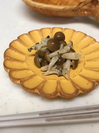 Easy Way Make Recipe Marinated mushrooms made with salted rice malt that is Delicious, So Delicious}