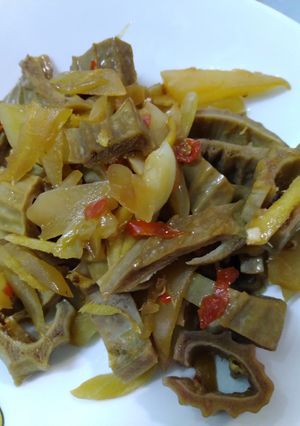 酸菜炒魚肚 的食譜成品照片