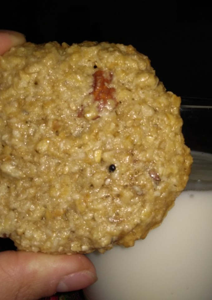 Una foto de Galletita de avena y frutos secos.