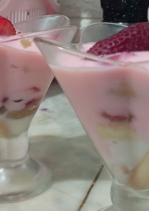 صورة لوصفة تحلية فراولة سريعة وسهلة 🍓💌