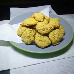 A picture of Garri cookies.