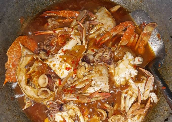 Kepiting Cumi Saos Tiram