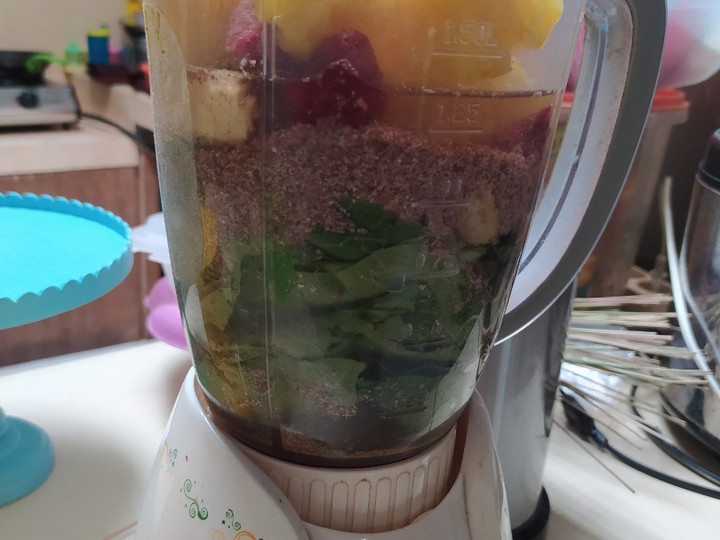 Resep Healing green smoothie 🥬🍓🍌🍍 yang Lezat